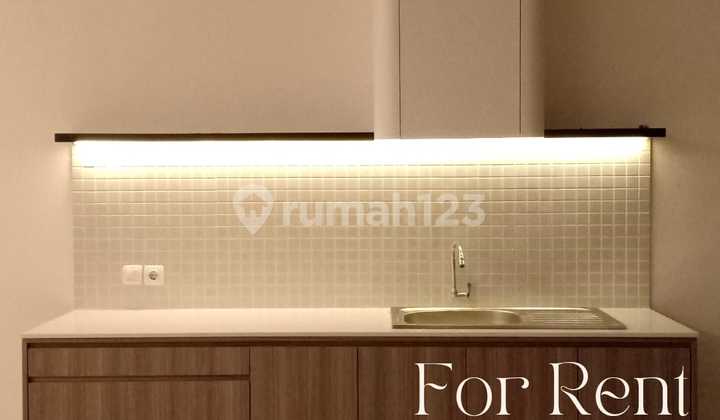 For Rent Modern Minimalist House Well-Maintained 5 TKI