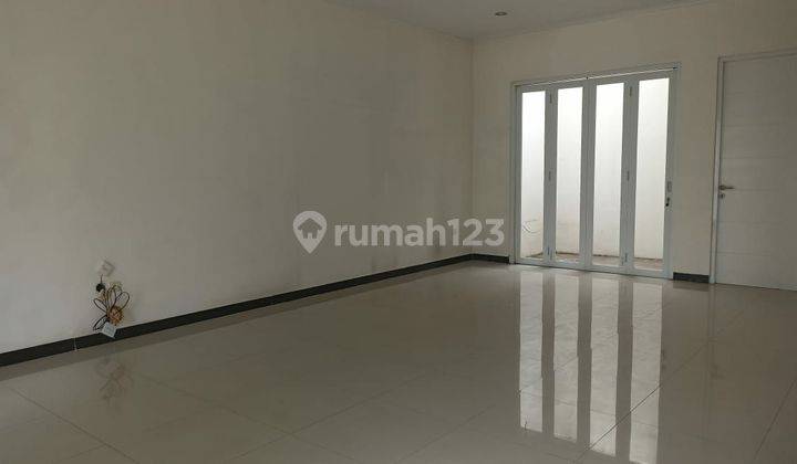 Disewakan Rumah Siap Huni Di Taman Kopo Indah 5 Pinewood 2