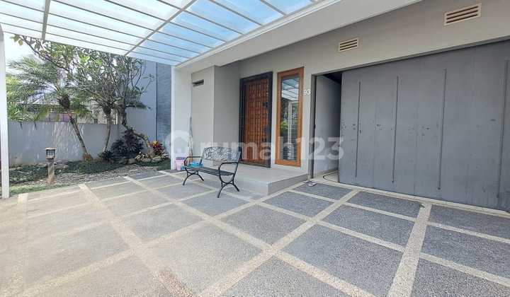 For Rent, Ready to Live In Fully Furnished House in Batununggal Complex