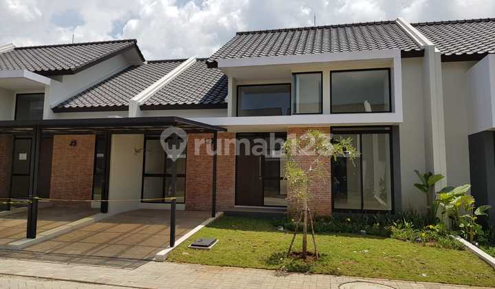 For Rent 1-Story House in Tatar Lokacitra, Kota Baru Parahyangan