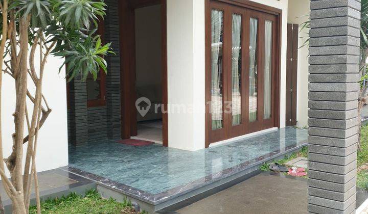 Dijual Rumah Modern Classic Full Furnish Di Ciumbuleuit Bandung 1