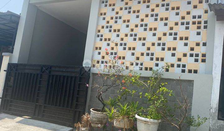 Dijual Rumah Full Renovasi di Perumahan Pondok Ungu  1