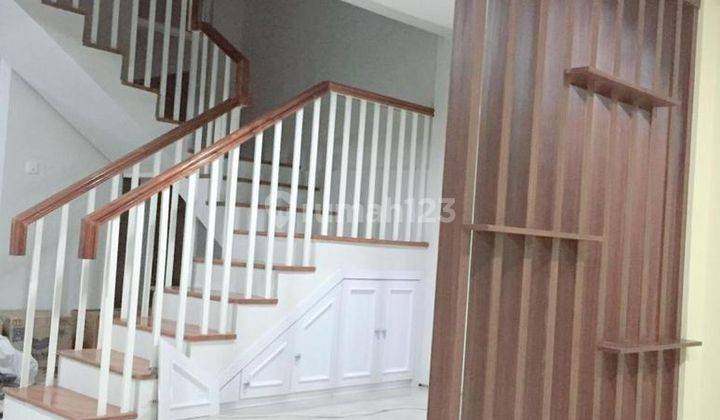 Dijual Rumah Cantik di Pulomas Jakarta Timur  2