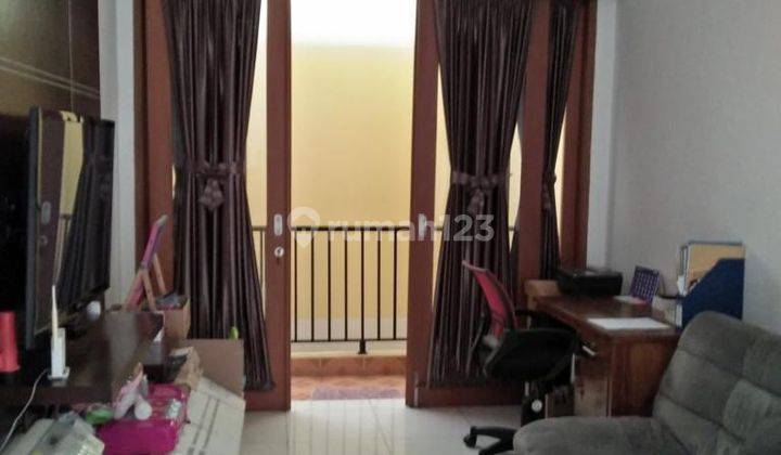 Dijual Rumah Hoek di Perumahan Jasmine Residence Jakarta Timur  2