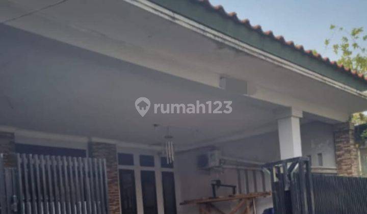 Dijual Rumah Cantik 1 1 4 Lt Cluster Taman Sari di Harapan Indah  2