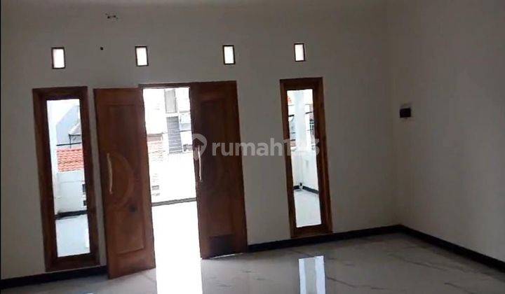 Dijual Rumah Siap Huni di Boulevard Hijau Harapan Indah Bekasi  1