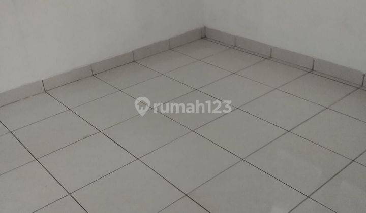 Dijual Rumah Siap Huni di Boulevard Hijau Harapan Indah  2