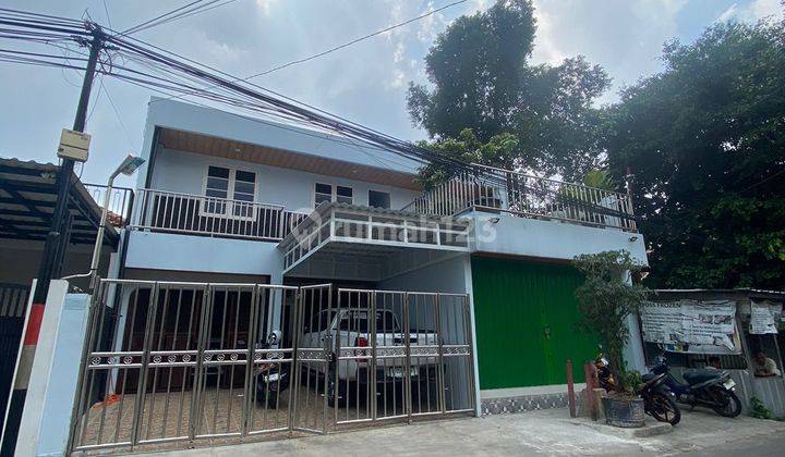 Dijual Rumah 3 Lantai di Kampung Melayu Jatinegara  1