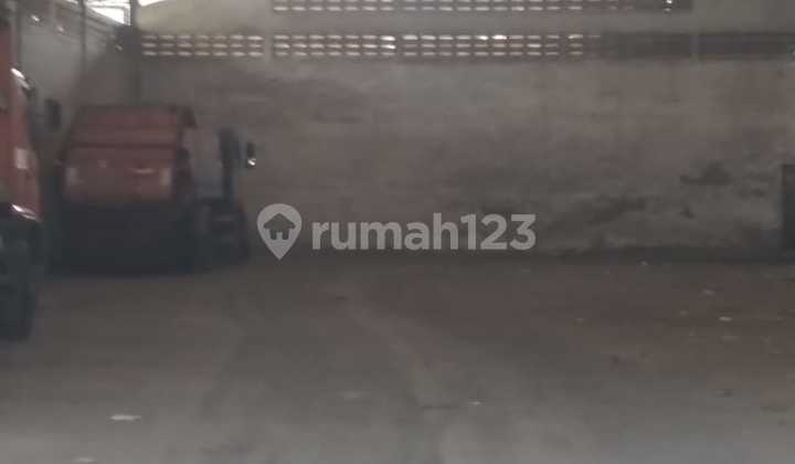 Warehouse Ready for Production for Rent on Narogong Main Road, Bekasi