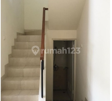 Dijual Rumah Siap Huni 2Lt Dalam Cluster Royal Residence Cakung 2