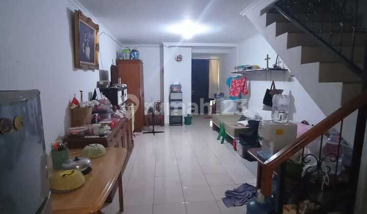 Dijual Rumah 2 Lantai Siap Huni di Gafing Arcadia Jakarta 2