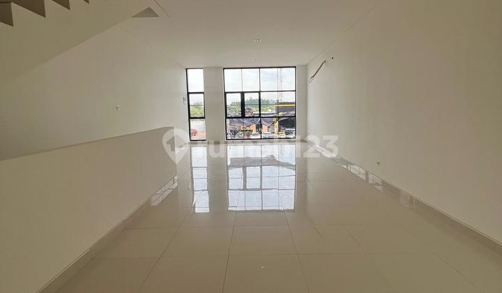 For Sale Ready-to-Use Shophouse at Maison De Wisteria Metland Menteng 2