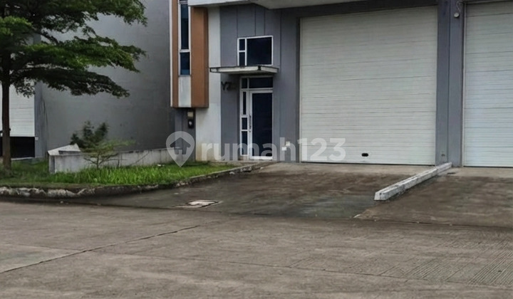 For Sale Warehouse in Griya Idola Bitung Industrial Area Tangerang, Good Condition, Ready to Use, Near Bitung Toll Gate.