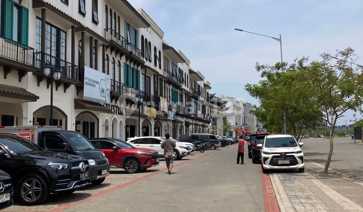 Disewa Ruko 3 Lantai dapat 2 muka Osaka PIK 2 jakarta  lokasi viral strategis Can