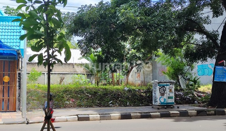 For Sale 316m2 Land on Jl Kereta Kencana BSD Tangerang, Facing Jalan Kencana Loka Yoy