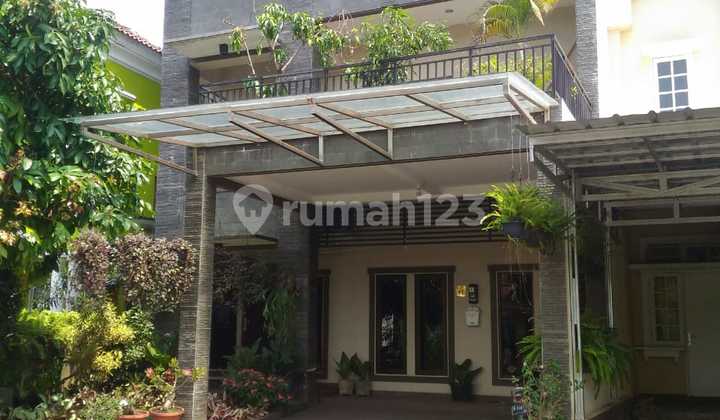 House for Sale in Fedora Cluster, Graha Raya Bintaro