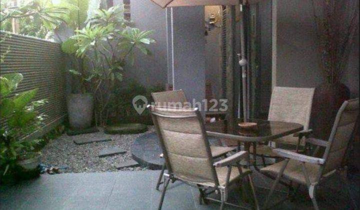 Rumah hook dijual ambyar 2