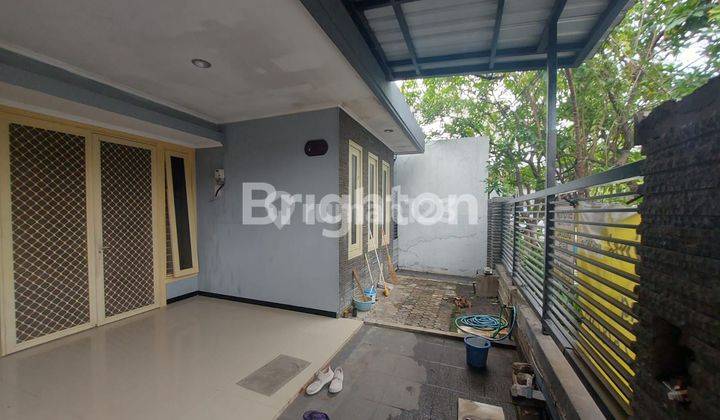 Dijual RUMAH 2 lantai di pondok candra sidoarjo 1