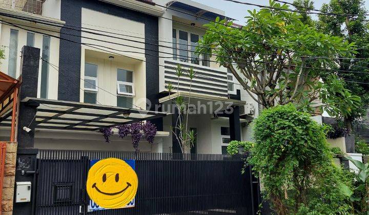 Rumah 2 Lantai,minimalis Modern,semi Furnished Di Jalan Pondok Hijau,pondok Indah,jakarta Selatan 1