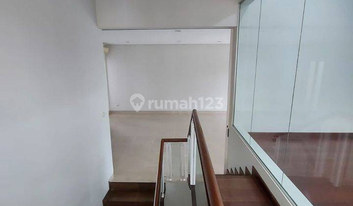 Rumah 2 Lantai,minimalis Modern,semi Furnished Di Jalan Pondok Hijau,pondok Indah,jakarta Selatan 2