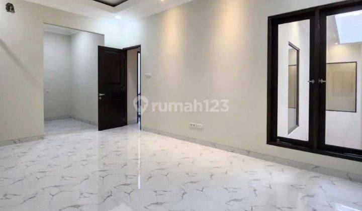 Rumah 2 lantai,baru,siap huni,semi furnished,lokasi strategis di Cipinang cempedak,Jatinegara,Jakarta timur 2