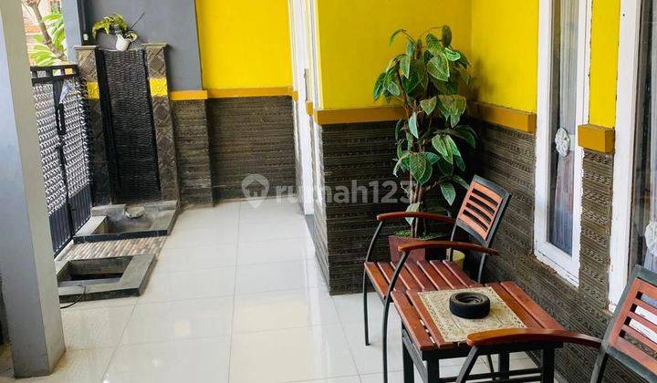 Rumah 2 lantai,harga murah,semi furnished,siap huni,lokasi strategis di perumahan SBS,harapan jaya,Medan satria,Bekasi  2