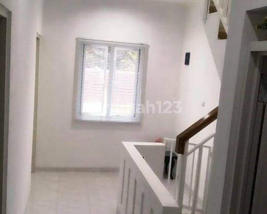 Rumah 3 Lantai Termurah,bebas Banjir,furnished Di Cluster Liverpool,mutiara Gading City,babelan 2