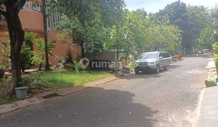 tampak depan rumah 2 lantai bebas banjir,furnished