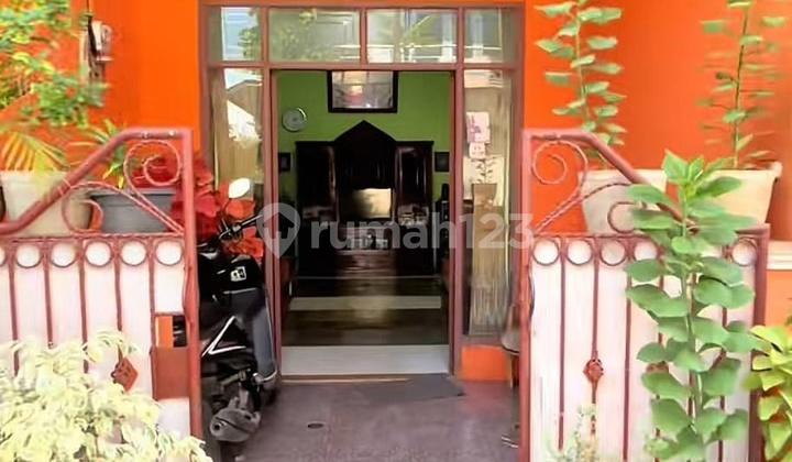 Rumah 2,5 Lantai Termurah Harga Dibawah Pasaran,siap Huni,bebas Banjir Di Pondok Timur Indah,mustikajaya,bekasi Timur  2