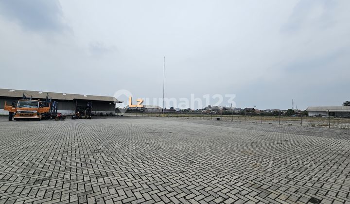 Mainland Land Suitable For Garage, Truck Pool On Sultan Agung Street, West Bekasi. Mainland Land Suitable For Garage, Truck Pool On Sultan Agung Street, West Bekasi.