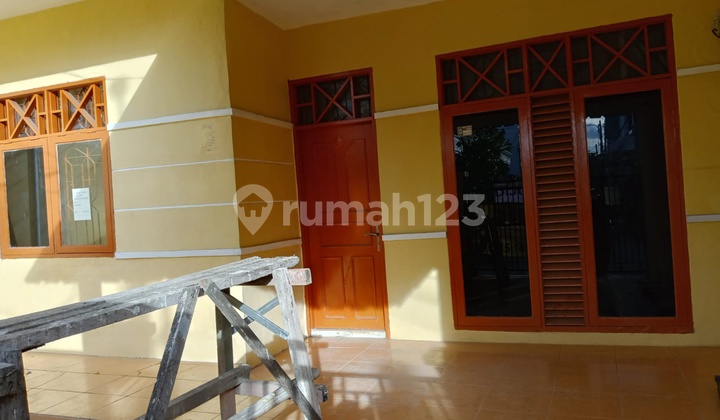 Nice House at a Cheap Price Below Market, Move-In Ready, Flood-Free in Duta Harapan Housing Estate, Harapan Baru, North Bekasi near Summarecon Bekasi 2