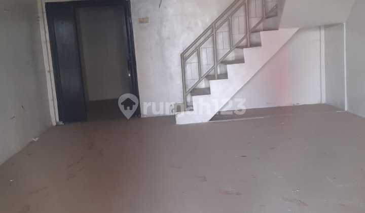 For Rent 2-Story Shop House in Harapan Indah 1 Bekasi 2