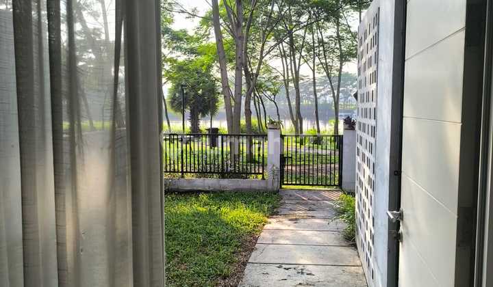 Dijual Cepat Rumah 2 Lantai di Cluster Lavesh Harapan Indah 2