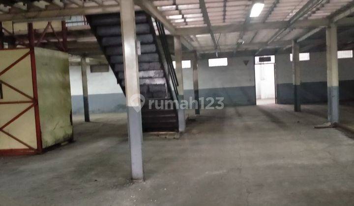 Disewakan Gudang Strategis DI Jl Raya Narogong Pangkalan 2 Bekasi  2