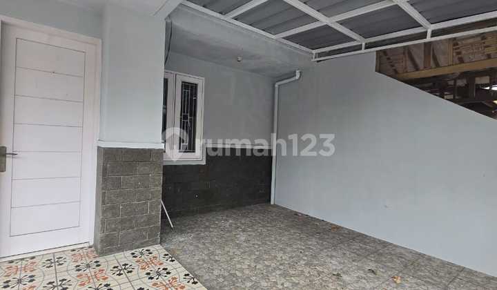 Cheap Sale House in Lavesh Cluster Harapan Indah Bekasi 2