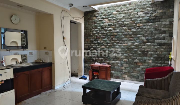 Dijual Rumah Turun Harga di Cempaka Putih Tengah
