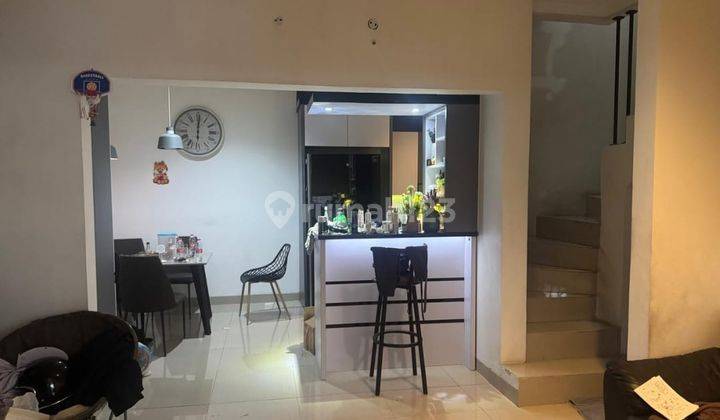 Dijual Cepat Rumah Semi Furnished Di Grand Wisata Bekasi 2