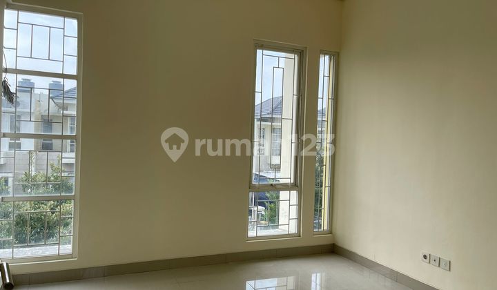 For Quick Rent: 2-Story House in Harapan Indah 2, Bekasi 2