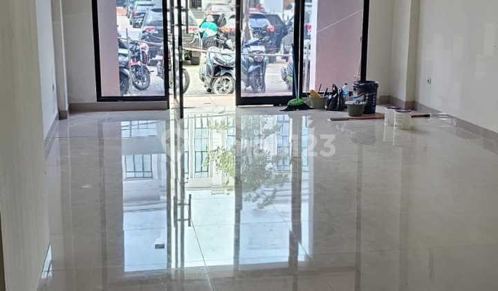 For Rent: Shop House in a Busy Location at Sedayu City, Kelapa Gading For Rent: Shop House in a Busy Location at Sedayu City, Kelapa Gading