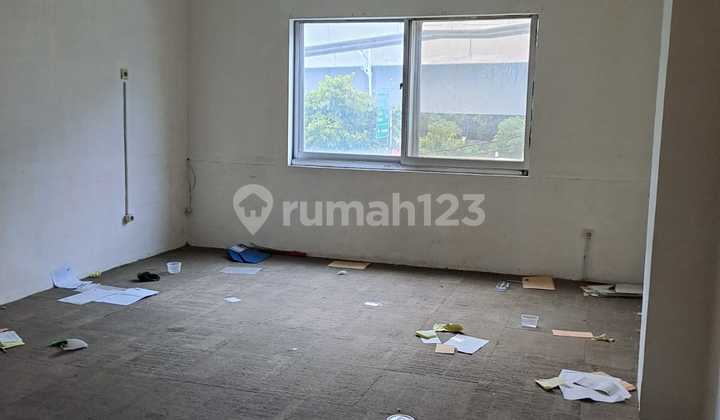 For Rent: Shop House Suitable for Office in Rawamangun, Jakarta 1