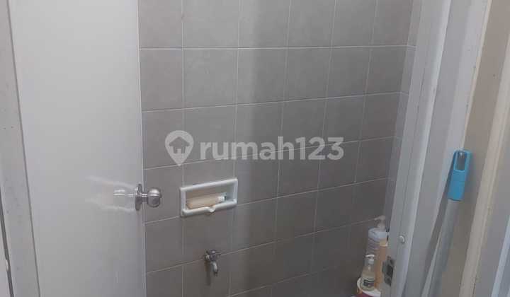 Disewakan Rumah 2 Lantai Di Royal Residence Cakung 2