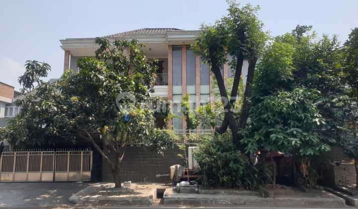 Dijual Rumah Plus Kolam Renang di Menteng Royal Lippo Cikarang