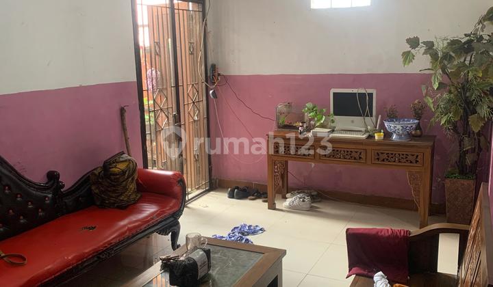 For Quick Sale: 3-Story House in Bulak Macan Permai Housing Complex 2