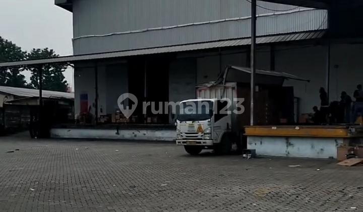 Disewakan Gudang Siap Pakai di Ciracas Jakarta Timur Disewakan Gudang Siap Pakai di Ciracas Jakarta Timur