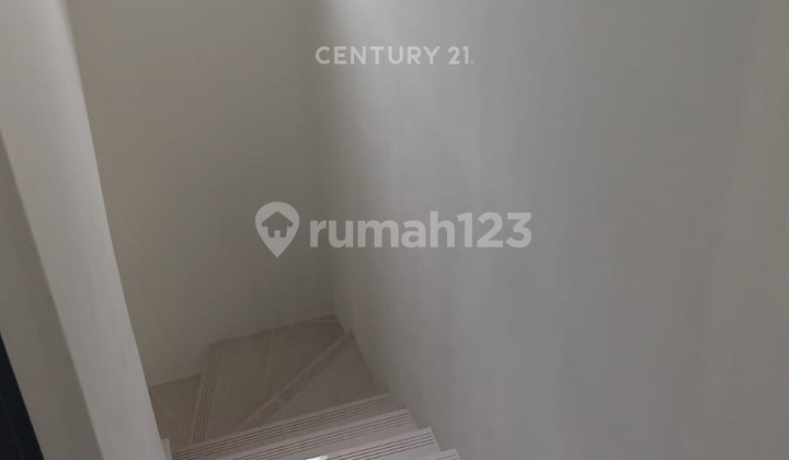 New 2-Story House Hook Position in Kebayoran Bintaro Mk15753 2