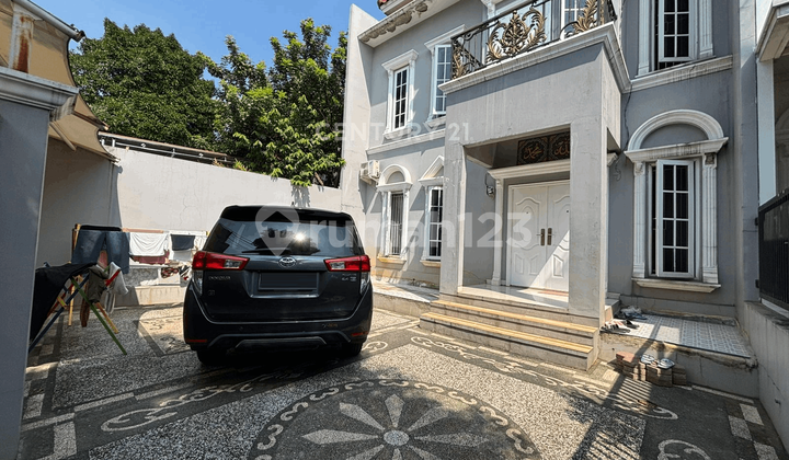 Ready to Live In House Including Furniture In Pancoran Mas Depok MK16799