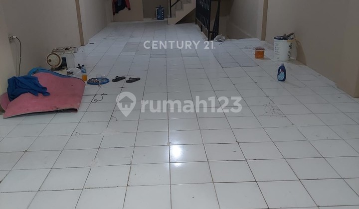 Ready-to-Use Shop House in Strategic Location, North Petukangan, South Jakarta 16978 2