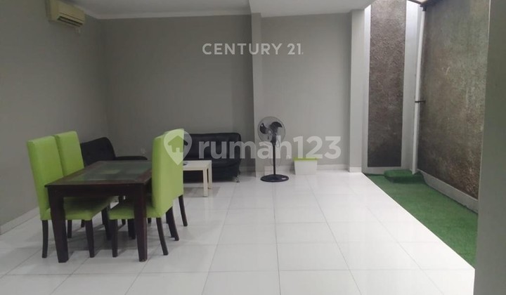 Disewakan Rumah di Sektor 9 Bintaro Gb17547