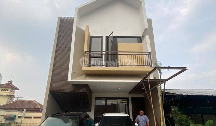 Rumah scandinavian full furnished ready di Cilangkap,bebas banjir 1