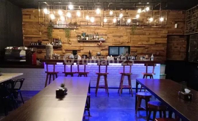 Commercial property with land calculation in Cikini Menteng, strategic location Commercial property with land calculation in Cikini Menteng, strategic location